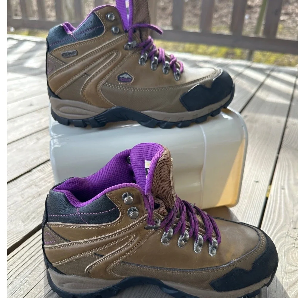 Pacific Trail Hiking Boots Woman's Waterproof Brown Purple Boots Size 8